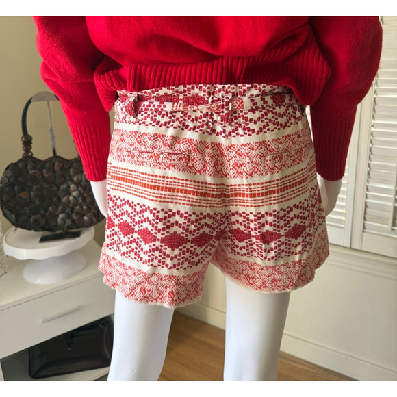 Ann Taylor LOFT Red White Patterned High Waist Shorts size small - Picture 3 of 4